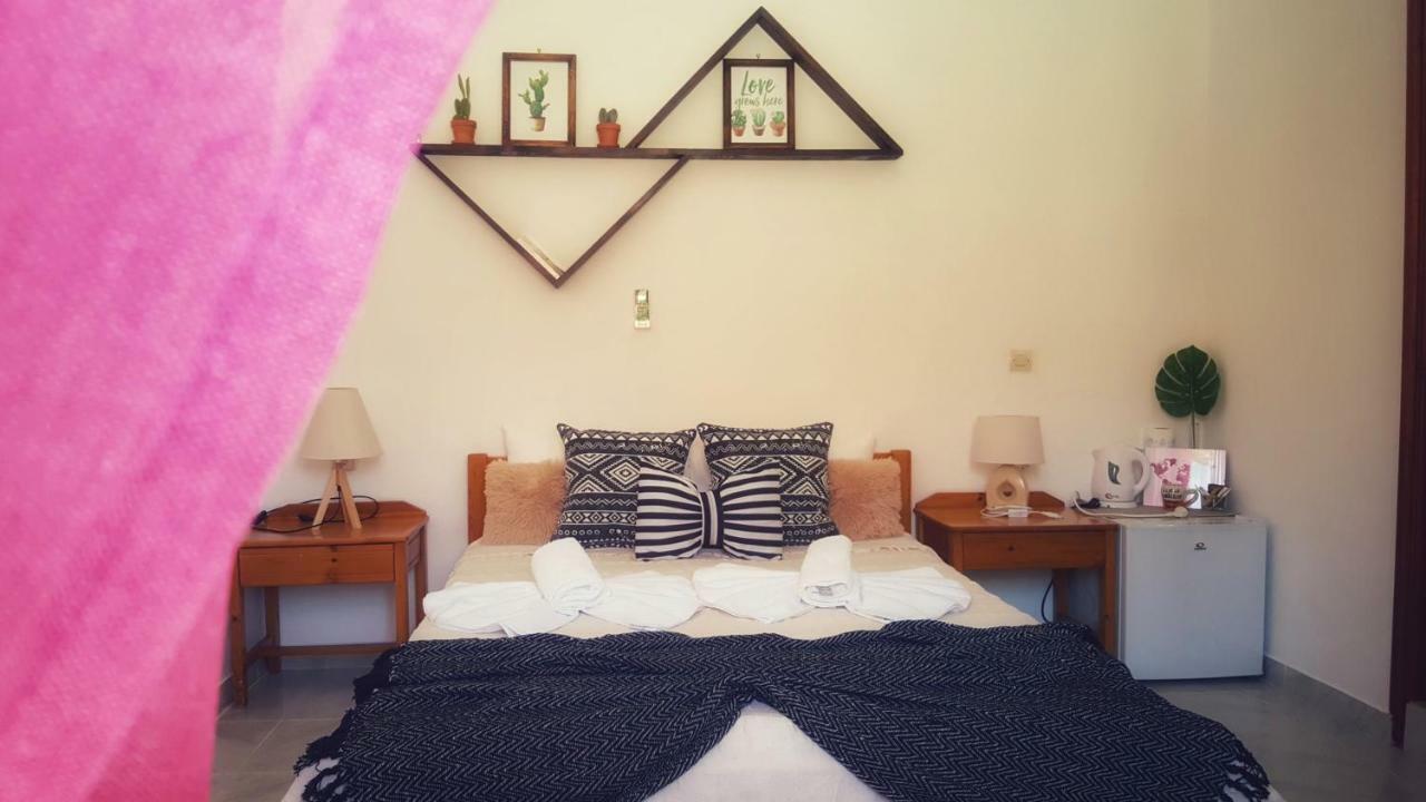 Lefteris Rooms Kámbos Exterior foto